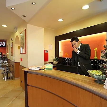 Della Volta Hotel 3*