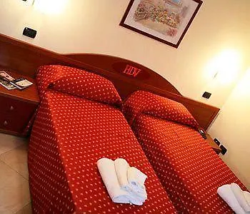 黛拉沃尔塔酒店 3*