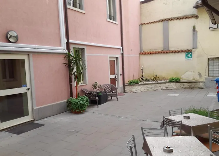 Della Volta Hotel 3*