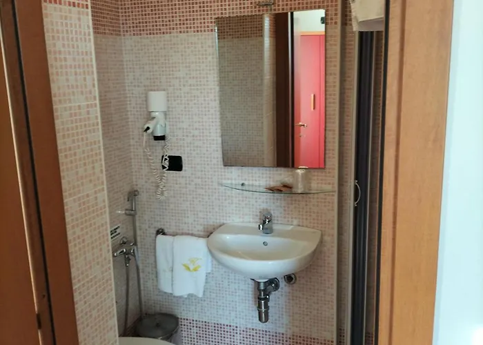 Della Volta Готель 3*